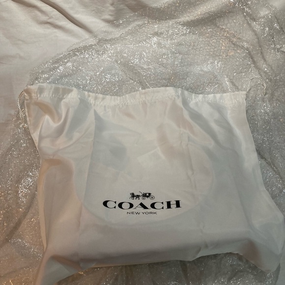 Women’s Coach Folio Tote Bag! Brand new never used! $295.00! Coach Store KOP! - Picture 11 of 16